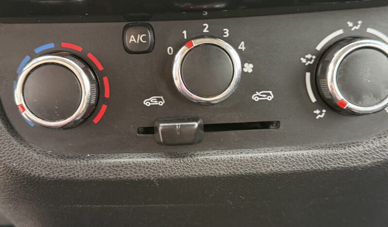 2022 Renault Kwid 1.0 INTENS 4X2 HB MT 5P lleno