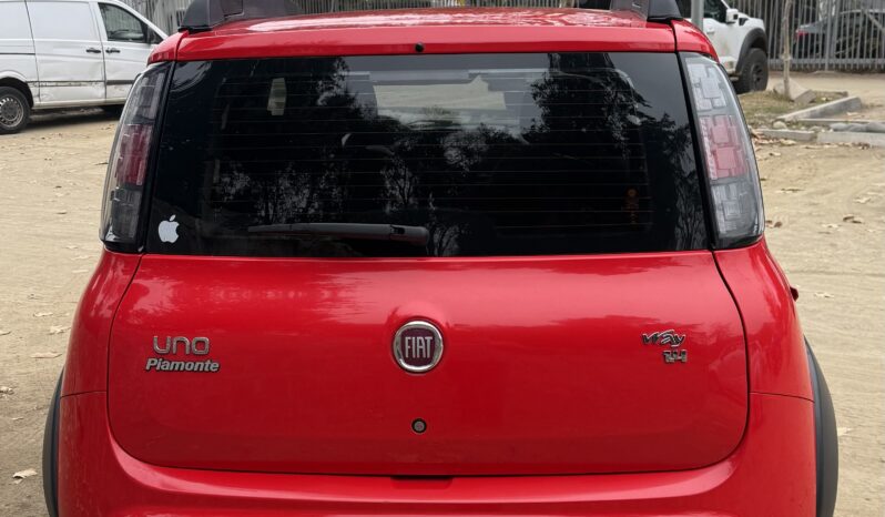 2019 Fiat Uno 1.4 WAY EVO STYLE 4X2 AA MT 5P lleno