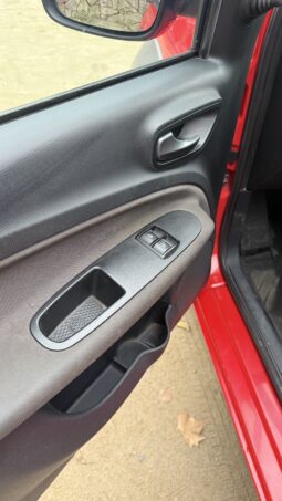 2019 Fiat Uno 1.4 WAY EVO STYLE 4X2 AA MT 5P lleno