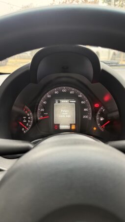 2019 Fiat Uno 1.4 WAY EVO STYLE 4X2 AA MT 5P lleno