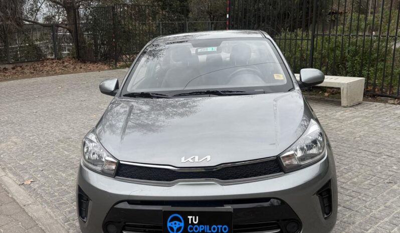 KIA SOLUTO 2022 lleno