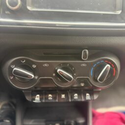 KIA SOLUTO 2022 lleno