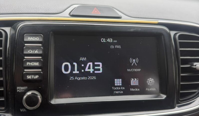 KIA SOLUTO 2022 lleno