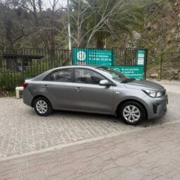 KIA SOLUTO 2022 lleno