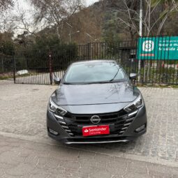 Nissan Versa Advance 2024 AT lleno