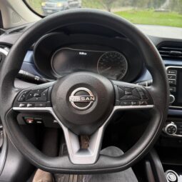 Nissan Versa Advance 2024 AT lleno