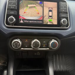 Nissan Versa Advance 2024 AT lleno
