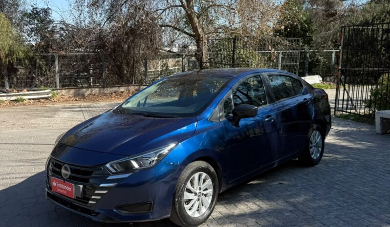 Nissan Versa 2024 lleno