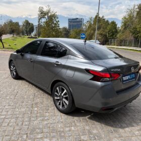 Nissan Versa Advance 2023