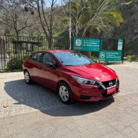Nissan Versa Sense MT 1.6 año 2022