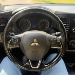 Mitsubishi Outlander 2017 lleno