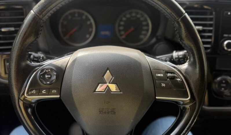 Mitsubishi Outlander 2017 lleno